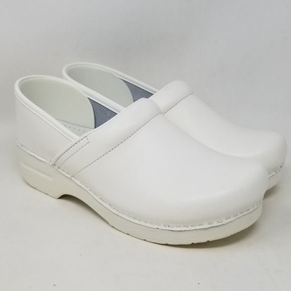 dansko professional white box